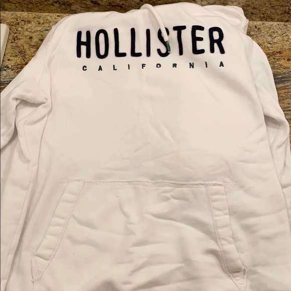 COPY - Hollister Hoodie - Picture 1 of 3